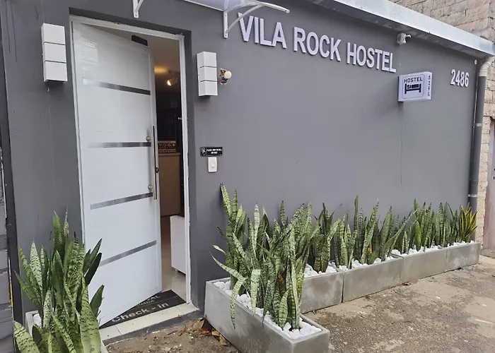 Vila Rock Hostel - Secure Neighborhood, Near The Subway, Allianz Parque, Vila Madalena, Avenida Paulista And Pinheiros
